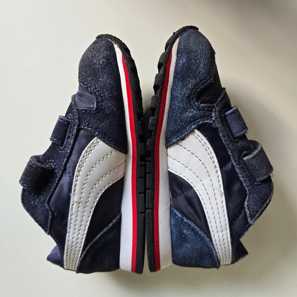 Puma Toddler ST Runner Nylon V Casual Sneakers - Picture 8 of 14